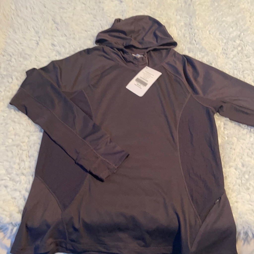 Performance Pullover